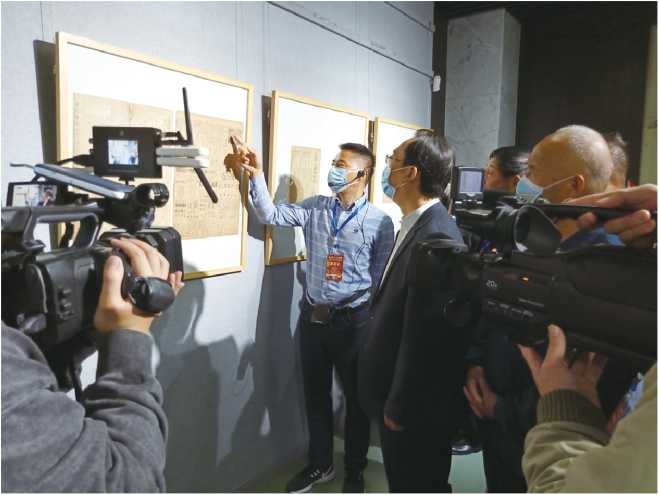 我会多人参加省“喜庆二十大”红色文献巡展 暨“2022江苏书报刊收藏年会” 两件展品获荐“十大红色文献”